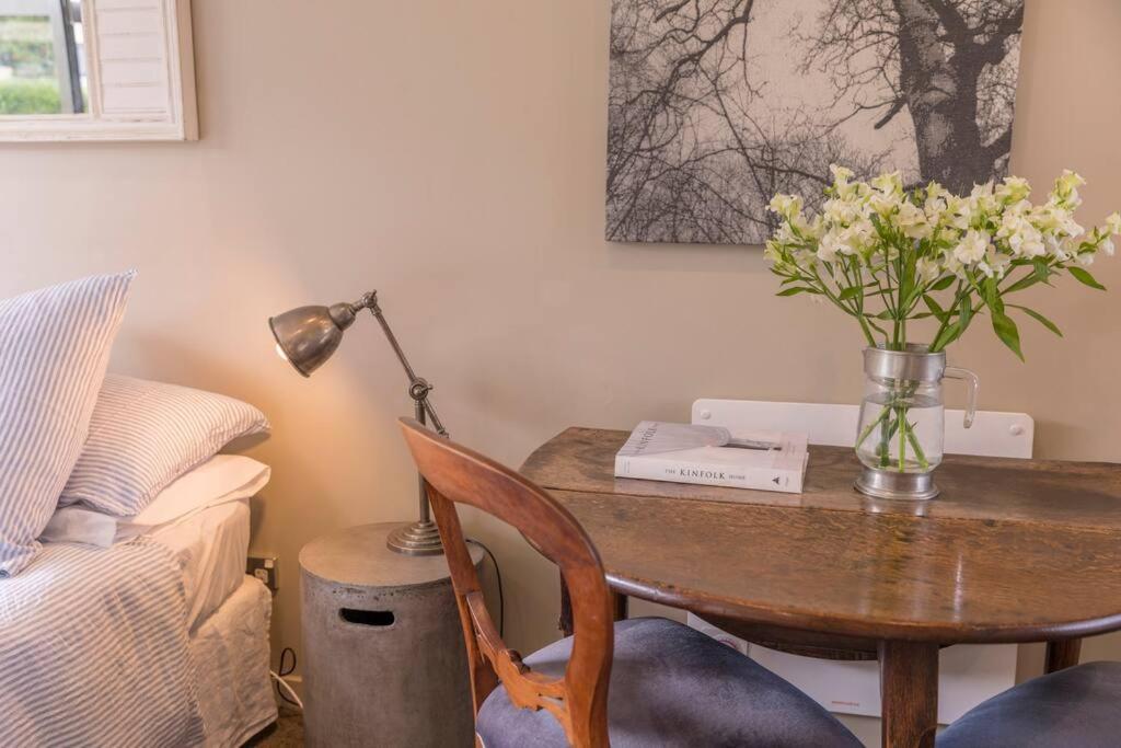 Private, Tasteful Studio Apartment Wanaka Ngoại thất bức ảnh